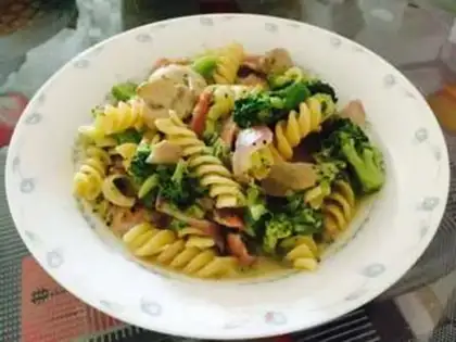 Make Butter mushroom bacon pasta step 6