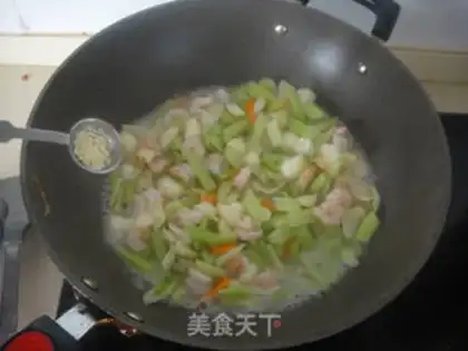 Make Shrimp Celery step 11