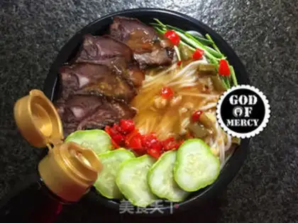 Make Soybeans beef noodles step 14