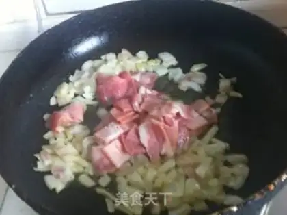 Make Butter mushroom bacon pasta step 3