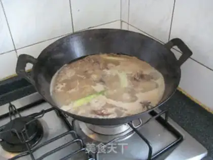 Make A big line of noodles step 3