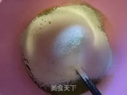 Make Rolling sugar cake step 4
