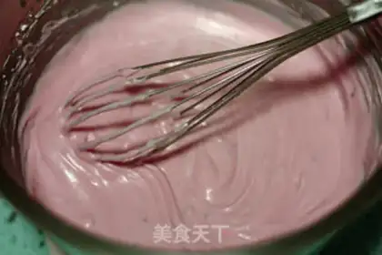 Make Two-heart frozen cheesecakes step 3