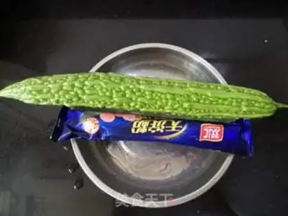 Make Ham sausage and bitter melon step 0