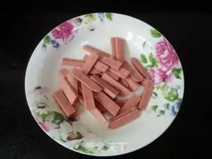 Make Ham sausage and bitter melon step 1
