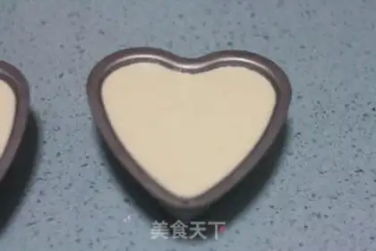 Make Two-heart frozen cheesecakes step 12