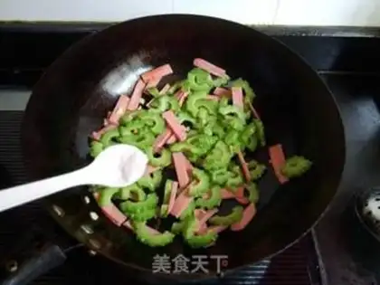 Make Ham sausage and bitter melon step 5