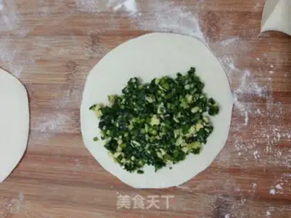 Make An egg box with a pickle step 6