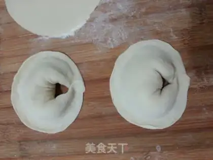 Make An egg box with a pickle step 7
