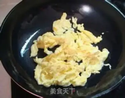 Make Spicy eggs step 2