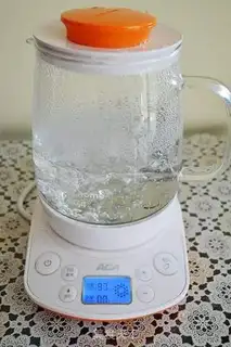 Make Milk and fruit cereals step 1