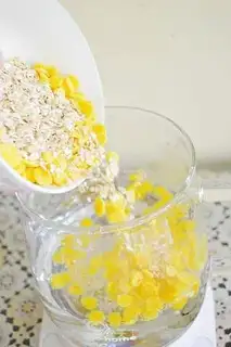 Make Milk and fruit cereals step 3