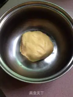 Make Bear almonds step 4