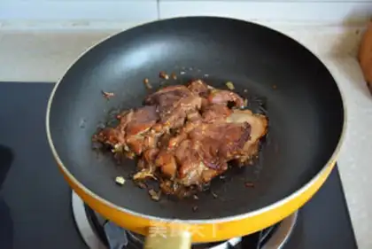 Make Japanese pictures burn chicken legs step 10