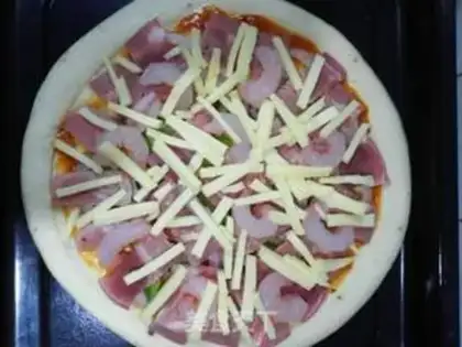 Make Shrimp bacon pizza step 5