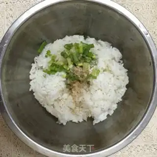 Make Old egg rice step 1