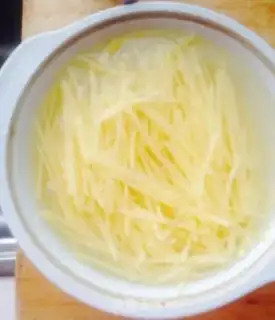 Make Spicy potatoes step 0
