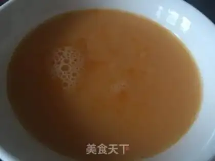 Make Tomato fried eggs step 1