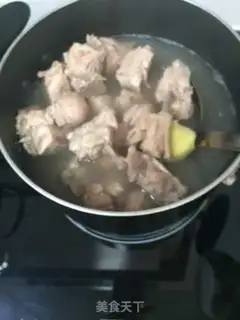 Make Pork chops, cucumber soup step 0