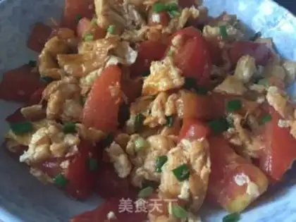 Make Tomato fried eggs step 7
