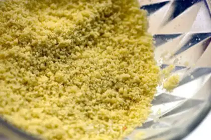 Make Berry nut pie step 3