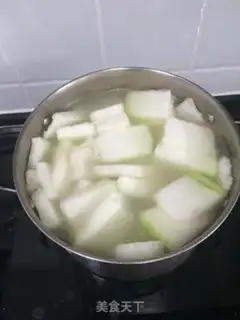Make Pork chops, cucumber soup step 4