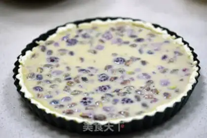 Make Berry nut pie step 7
