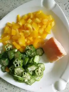 Make Yellow pepper ace mackerel rice step 0