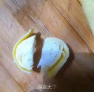 Make Sweet breakfast egg rolls step 6