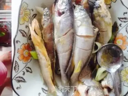 Make Fried yellow fish step 1