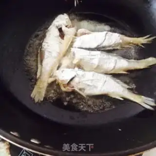 Make Fried yellow fish step 3