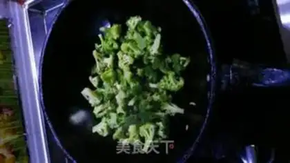 Make Garlic broccoli step 4