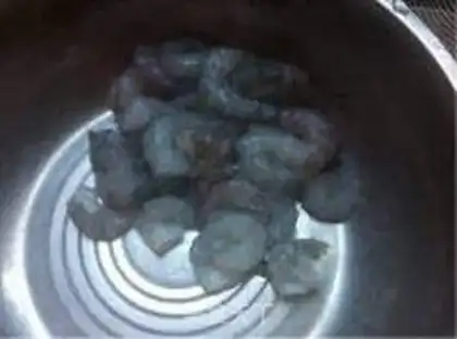 Make pineapple shrimp ball step 2