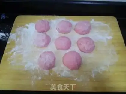 Make Flamingo bun step 7