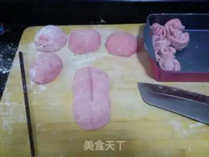 Make Flamingo bun step 8
