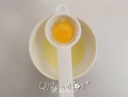 Make Homemade yolk salad sauce step 1
