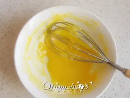Make Homemade yolk salad sauce step 3