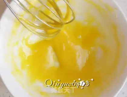 Make Homemade yolk salad sauce step 4