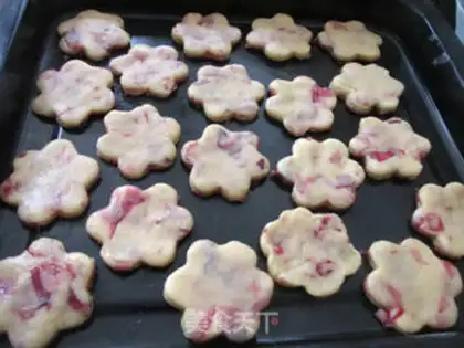 Make Rose cookies step 11