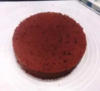Make Fruitless cake step 1