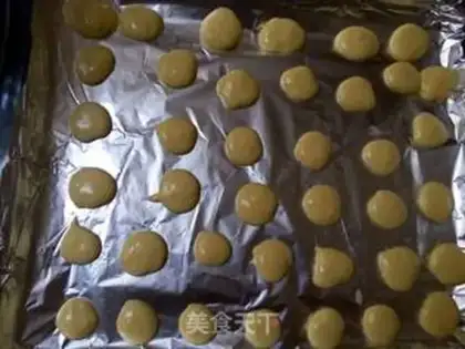 Make Little yolk cookies step 9