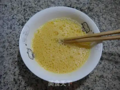 Make Five eggs with beans step 1