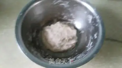 Make Red sugar sesame pancakes step 0