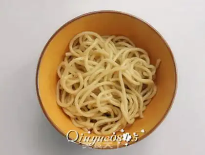 Make Hot dry noodles step 7