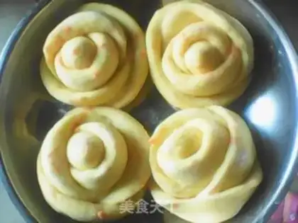 Make Rose bread step 7