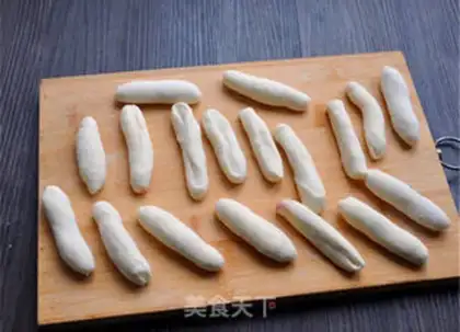 Make Live fish pot sticker step 4
