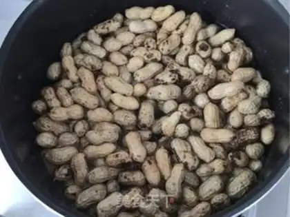 Make Five saline peanuts step 2