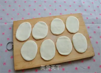 Make Live fish pot sticker step 9