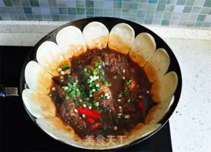 Make Live fish pot sticker step 13