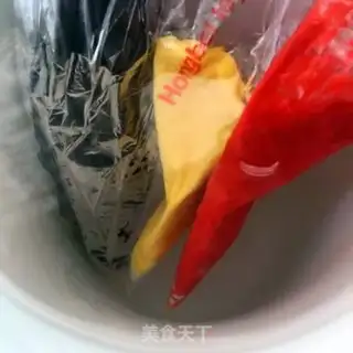 Make Katie Cat Chocolate Biscuit step 14